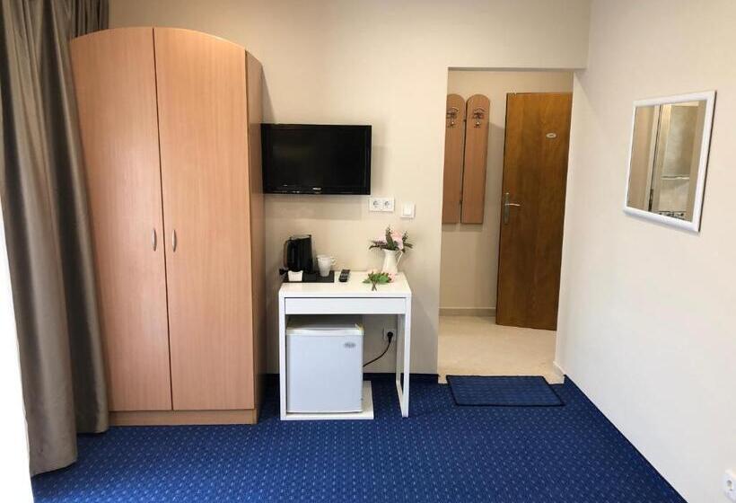 Люкс 2 Спальни, Family Hotel Avenue