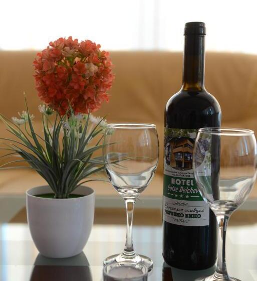 غرفة ديلوكس مزودة بشرفة, Family Hotel Gotse Delchev