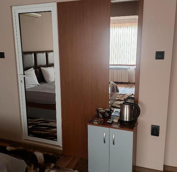 デラックススイート, Family Hotel Gotse Delchev
