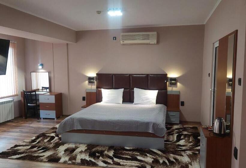 Люкс Повышенной Комфортности, Family Hotel Gotse Delchev