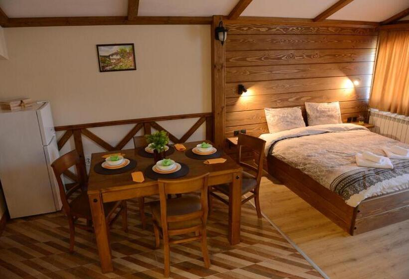 إستوديو ديلوكس, Family Hotel Gotse Delchev