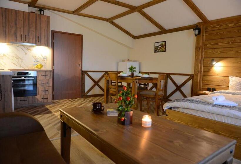 إستوديو ديلوكس, Family Hotel Gotse Delchev