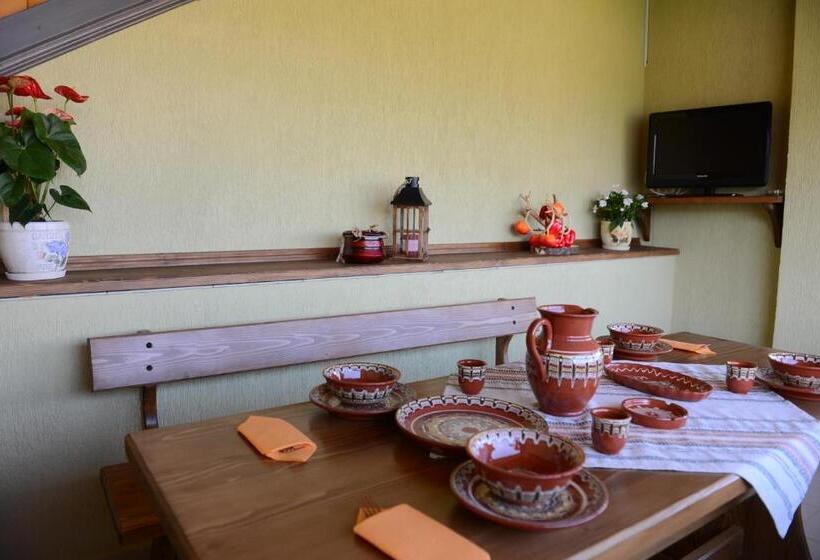 إستوديو ديلوكس, Family Hotel Gotse Delchev