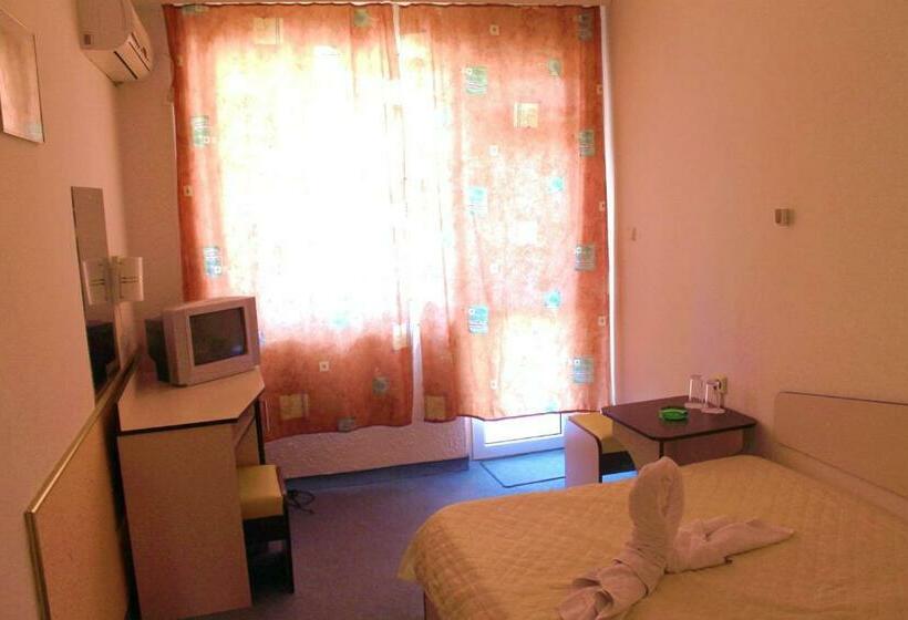 스탠다드 룸 바다 전망, Family Hotel White House