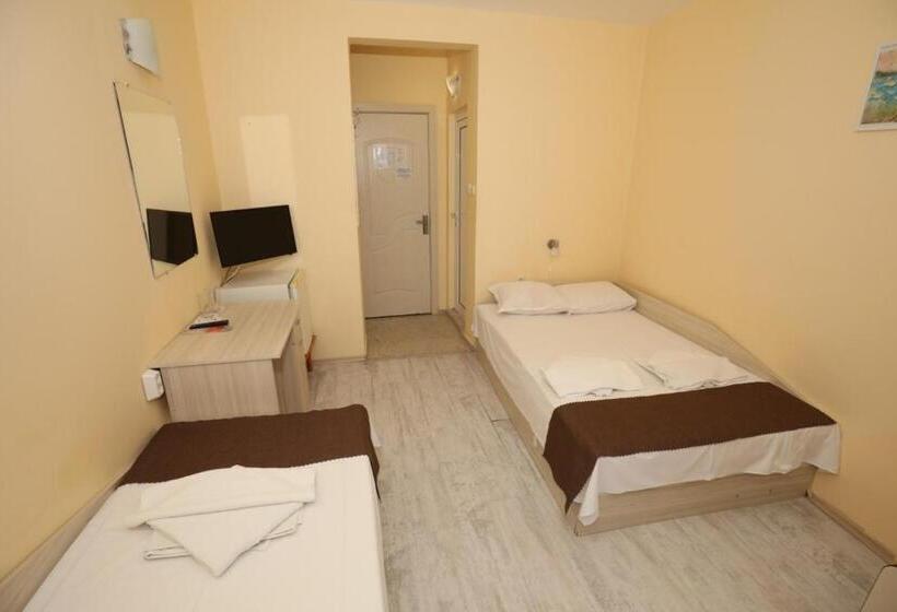 Triple Room Sea View, Family Hotel White House
