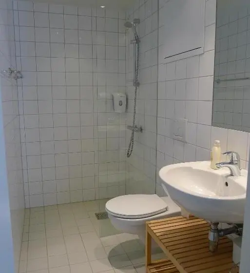 Standard Yhden Hengen Huone, Hordatun