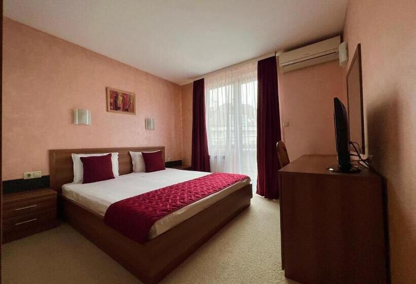 דירה בת חדר שינה 1 עם מרפסת, 007