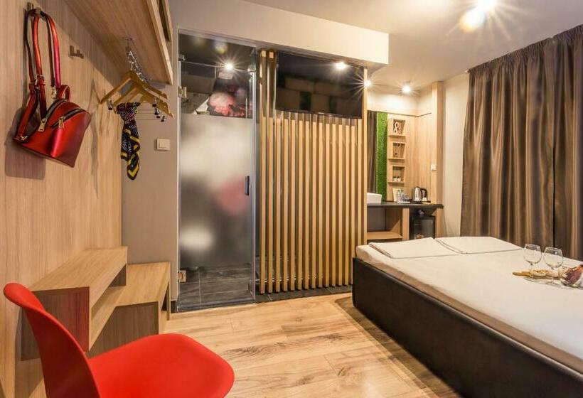 스탠다드 룸, Allur