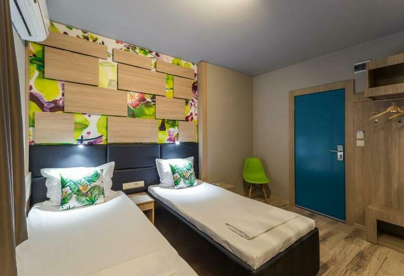 스탠다드 룸, Allur