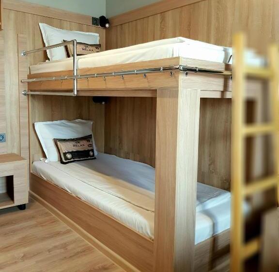 4인용 스탠다드 룸, Allur