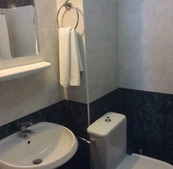 Quarto standart com varanda, Balevurov