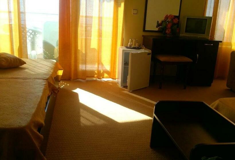 Triple Room Sea View, Blian
