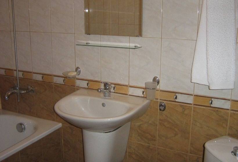 Triple Room Sea View, Blian