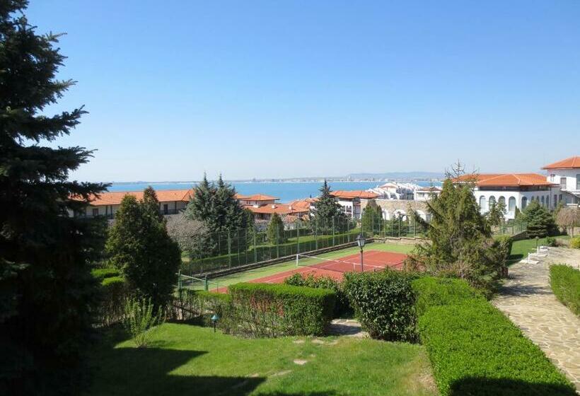 דירת שני חדרים, Breeze Apart Complex