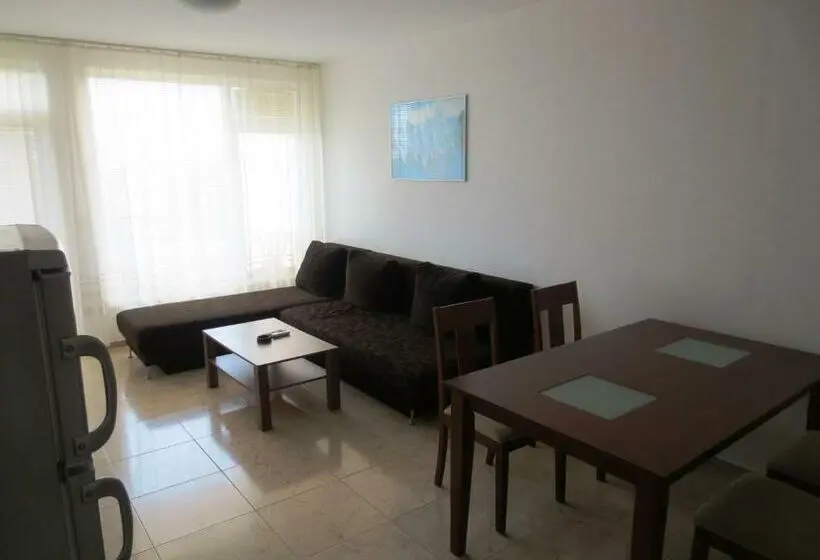 Huoneisto 1 Makuuhuone, Breeze Apart Complex