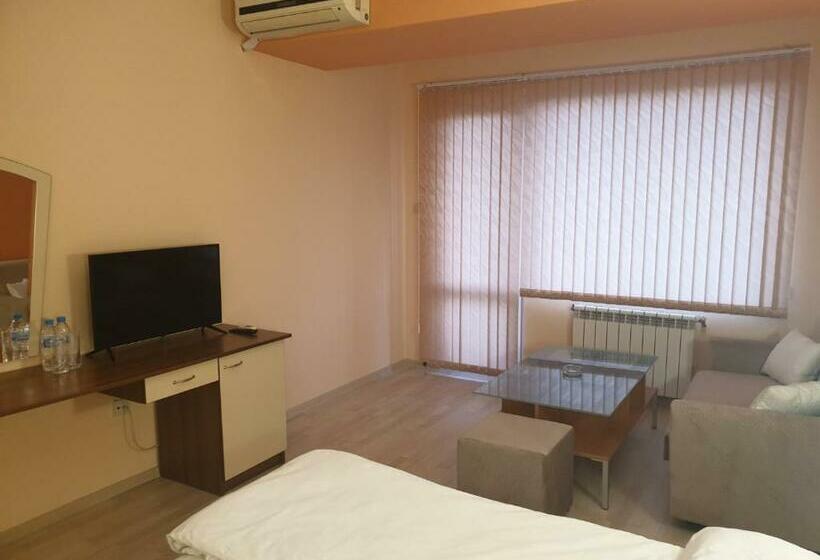 スタンダードルーム, Family Hotel Gotse Delchev