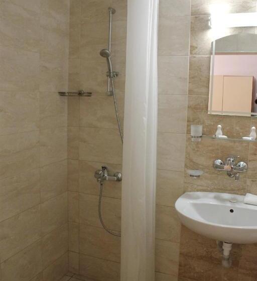 إستديو قياسى مزود بشرفة, Onyx