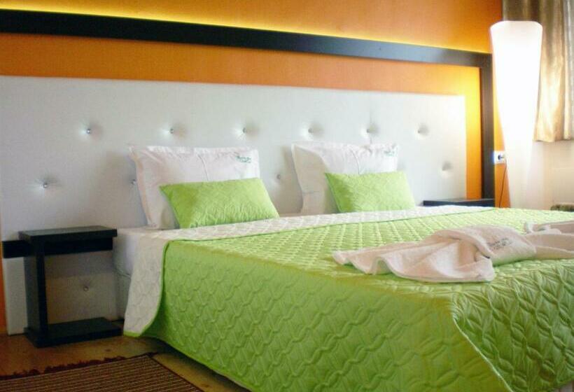 スタンダードルーム, Paradise Place