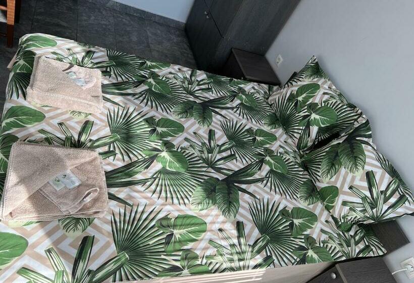 带阳台的豪华间, Rositsa