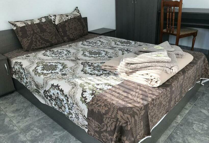 带阳台的豪华间, Rositsa