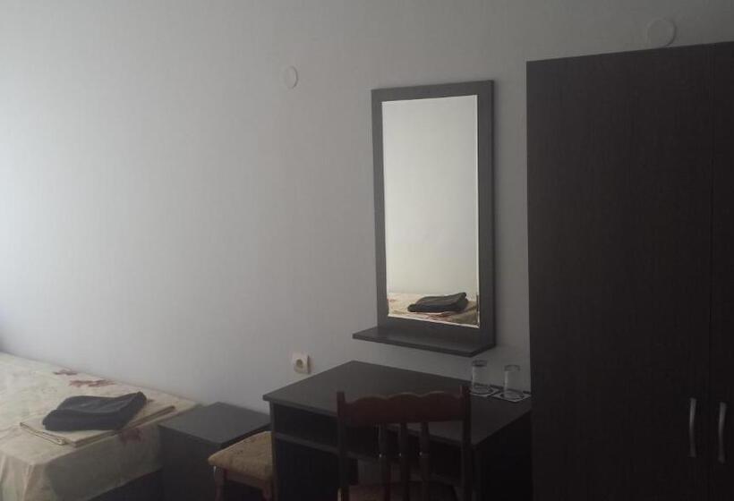 豪华房间, Rositsa