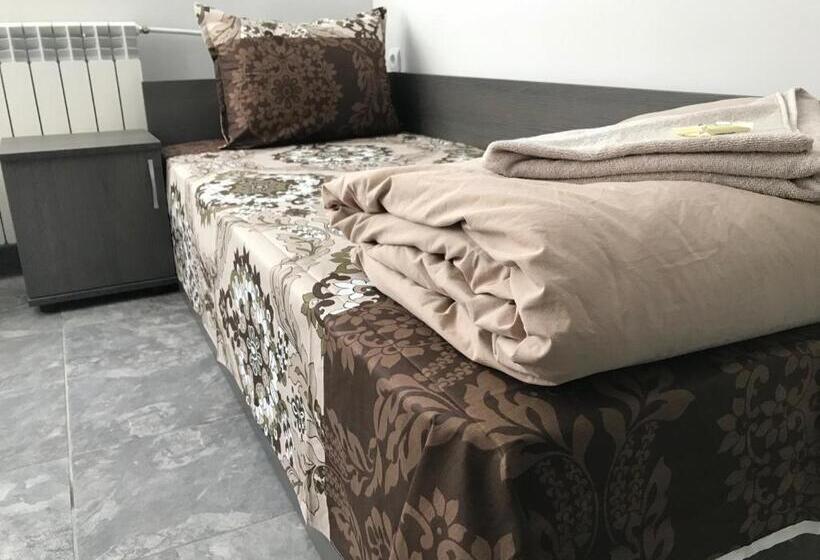 豪华房间, Rositsa