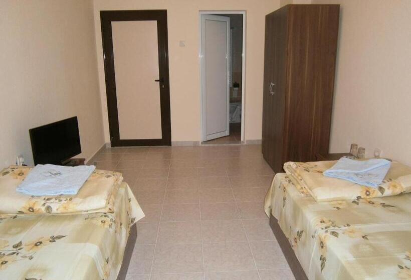 豪华房间, Rositsa