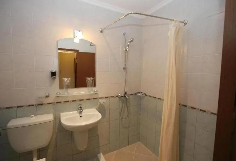 Standard-huone, Tanya