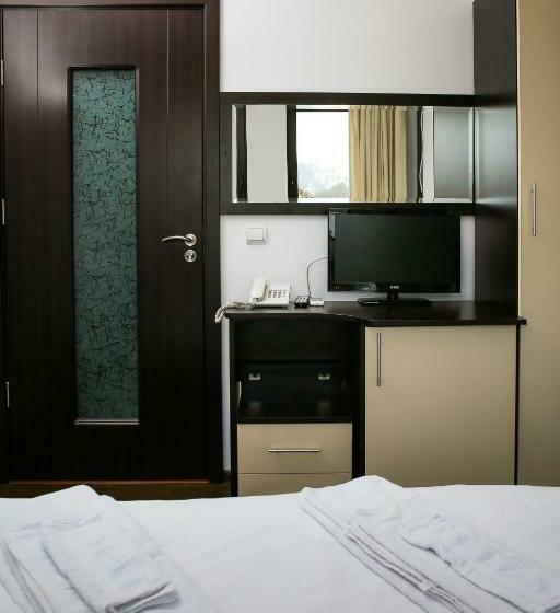 غرفة قياسية مزوَّدة بشُرفة, Zlatograd