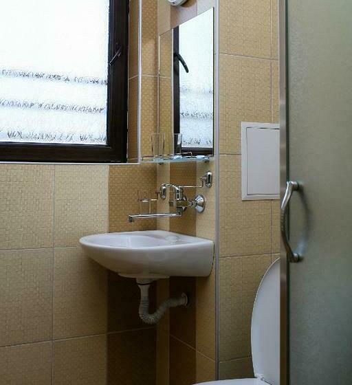 جناح جونيور مزوَّد بشرفة, Zlatograd