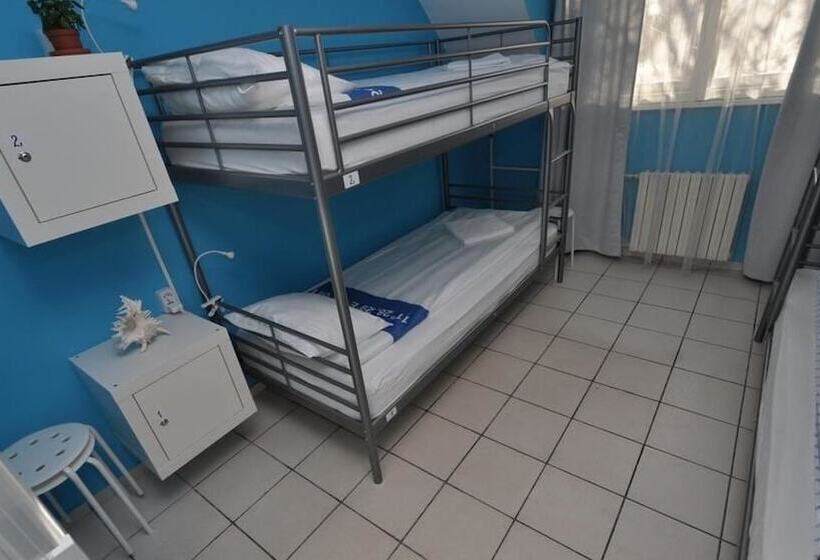 سرير فى غرفة مشتركه, Moreto & Caffeto Hostel