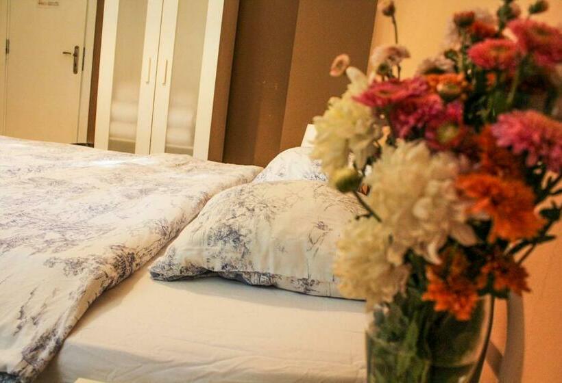 غرفة قياسية حمام مشترك, Moreto & Caffeto Hostel