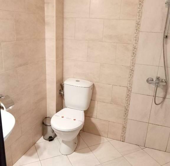 스탠다드 룸 풀장 전망, Park Hotel Stratesh