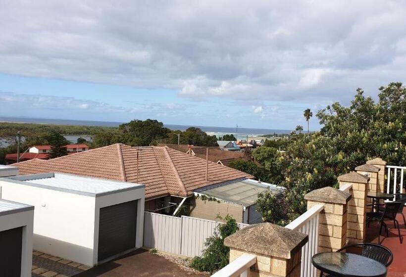 スタンダードルーム, Baywatch Retreat Augusta