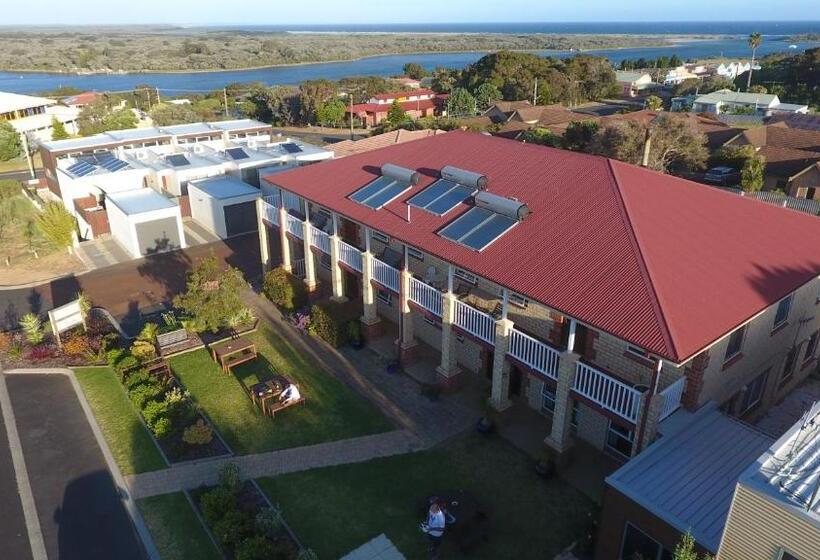 スタンダードルーム, Baywatch Retreat Augusta