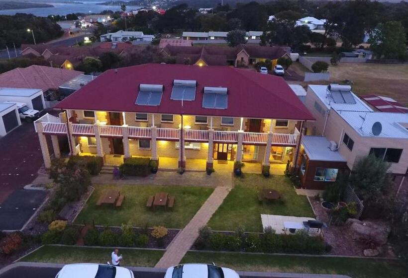 浴室共有ファミリールーム, Baywatch Retreat Augusta