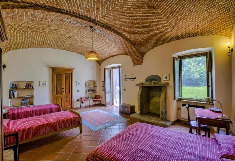 חדר סטנדרט לשלושה, B&b Cascina Moncrava