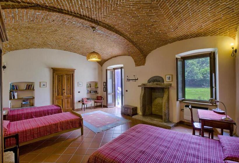 חדר סטנדרט לשלושה, B&b Cascina Moncrava