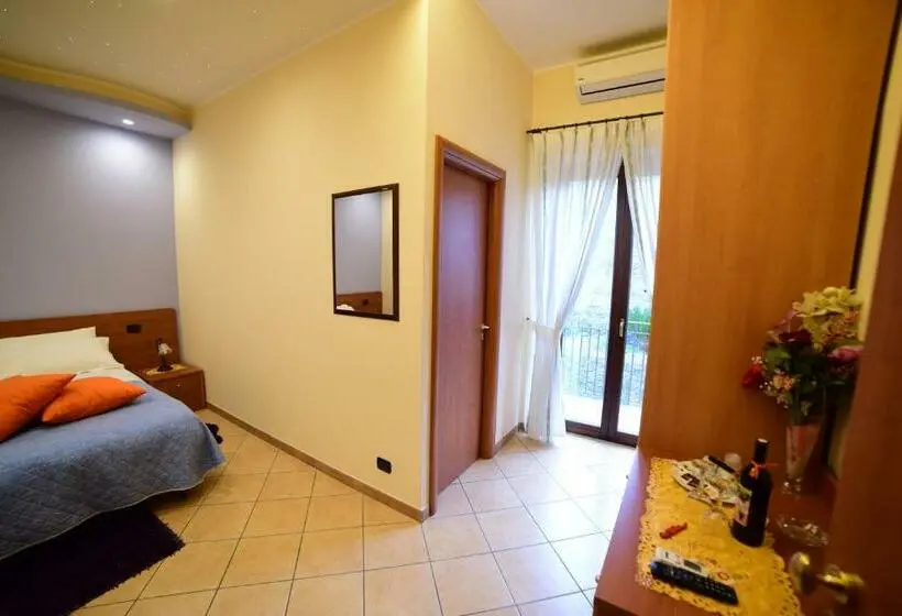 スタンダードルーム, B&b Dimora Dell'etna