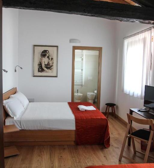 اتاق استاندارد سه نفره, Al Sa Di Te