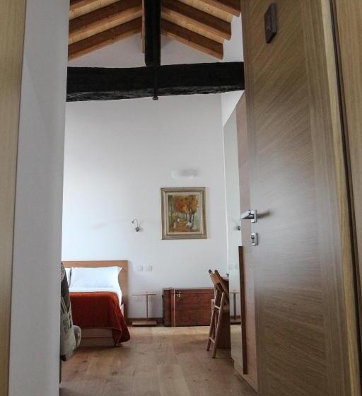 اتاق خانوادگی, Al Sa Di Te