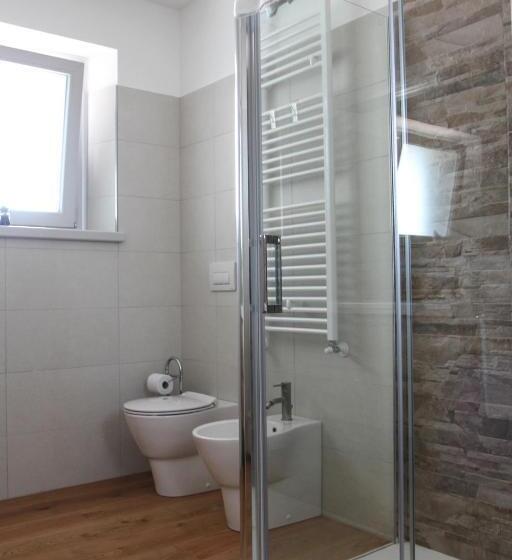 اتاق خانوادگی, Al Sa Di Te