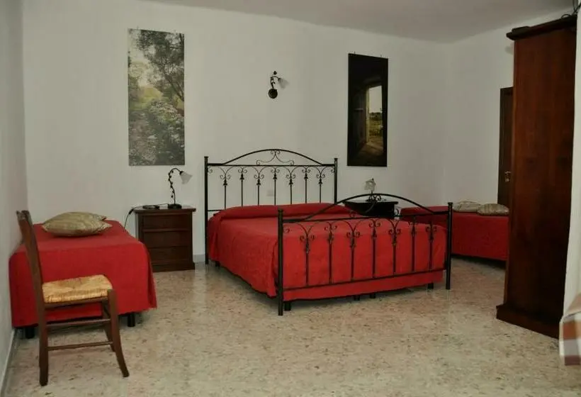 Pokój Czteroosobowy Standard z Balkonem, Arco Michele
