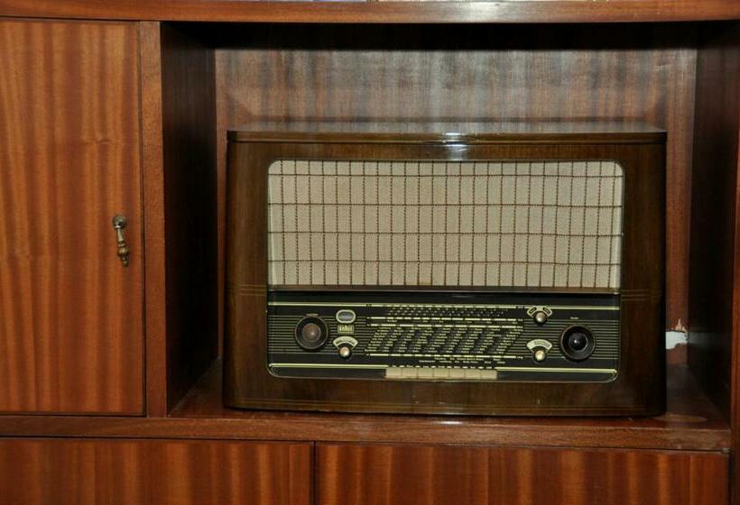 Четырехместный Номер Стандарт с Балконом, Arco Michele