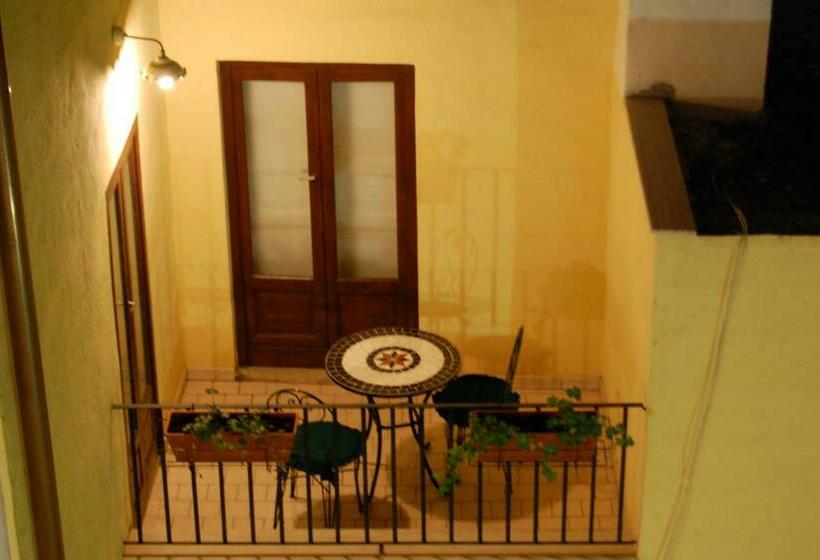 Quarto Estandar, Casa Camilla