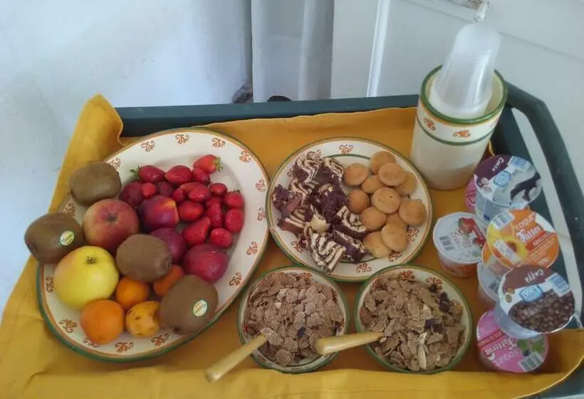 Standard Kolmen Hengen Huone, Casa Camilla