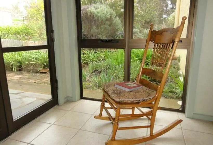 Talo 2 Makuuhuonetta, Walnut Cottage