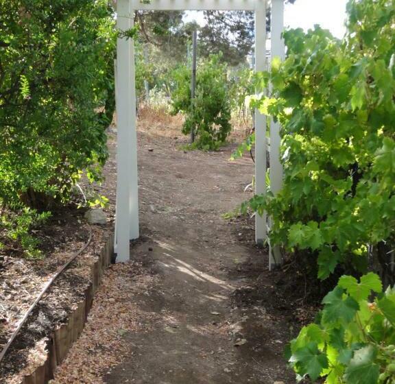 2ベッドルームハウス, Walnut Cottage