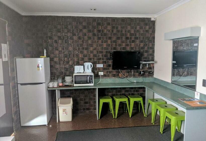 غرفة ديلوكس عائلية, City Lights Motel