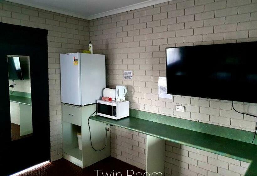 غرفة قياسية, City Lights Motel